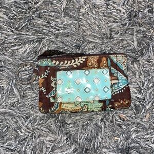 Vera Bradley brown and green leaves zip up card holder